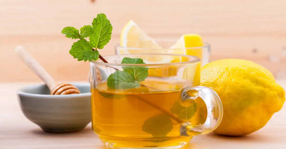 Hortelã, Mel e Limão: Receita Simples Ganha Força como Elixir Natural